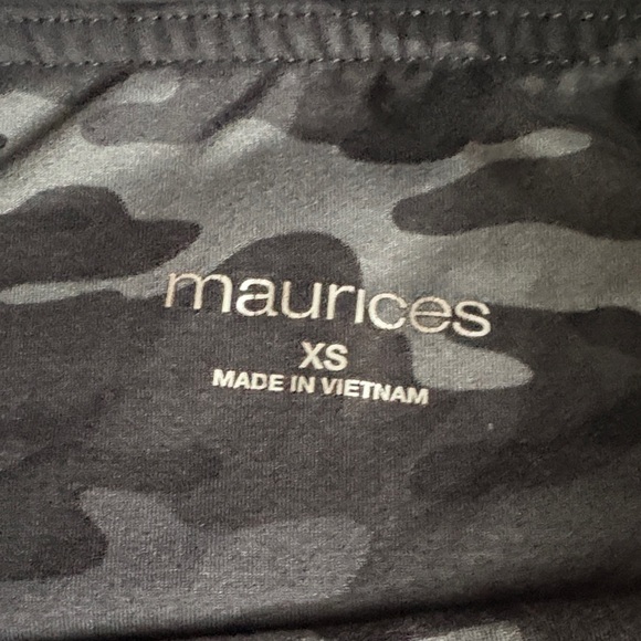 Maurices Gray Camo Shorts - Picture 2 of 3